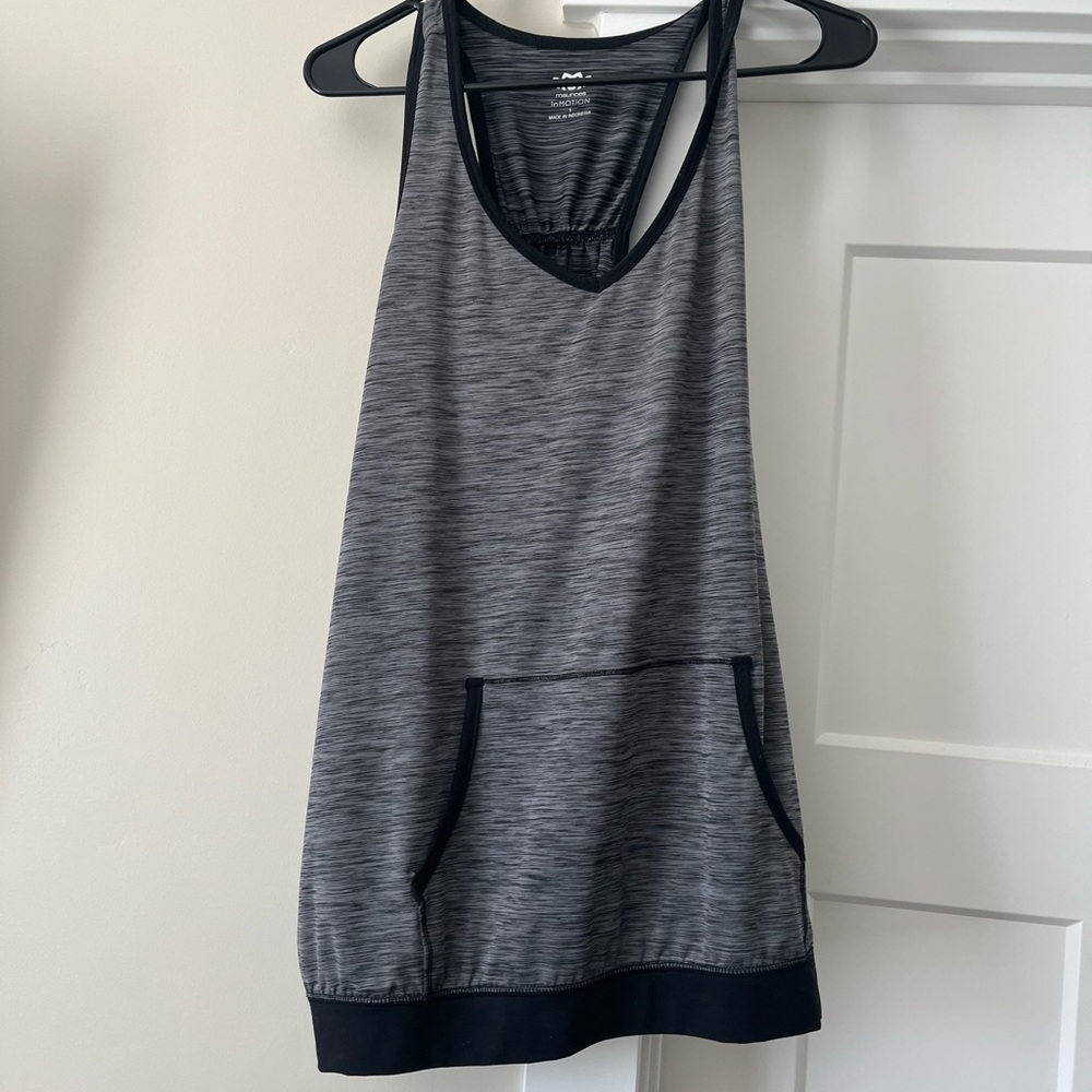 Maurice’s woman’s plus size 1 workout tank top.